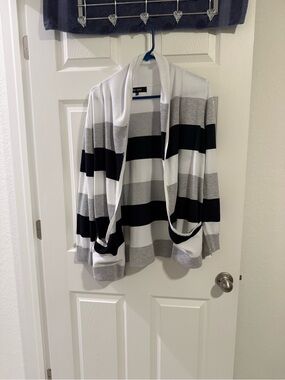 Striped Open-Front Cardigan Sweater - Gray/Black/White